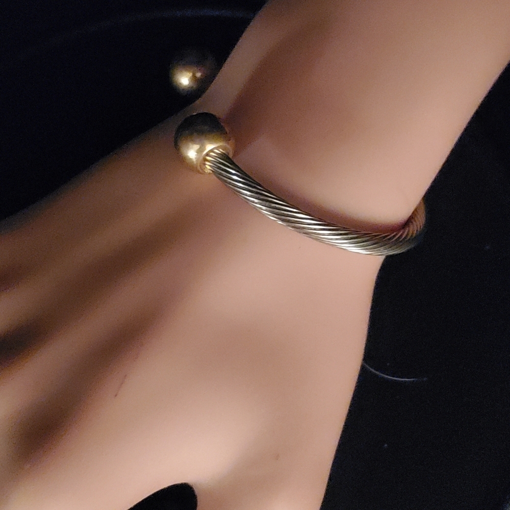 medical unisex bangle bracelets stylish - one left